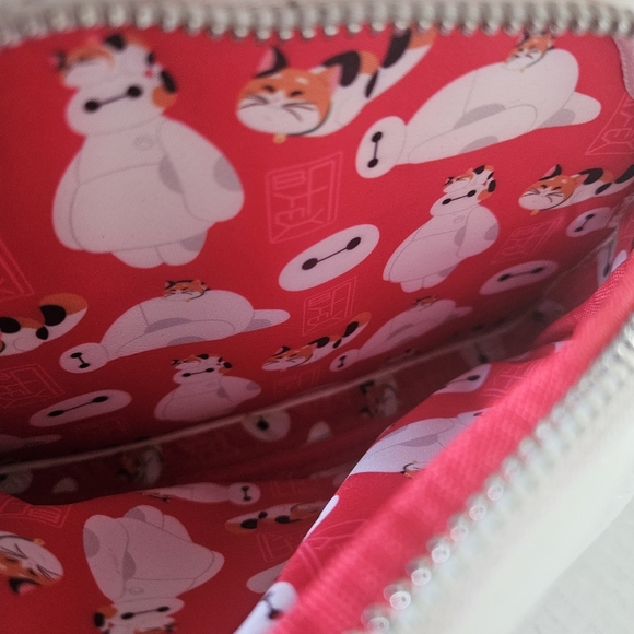 Loungefly x Disney White Baymax and Mochi Mini Backpack - Big Hero 6 - Picture 9 of 12